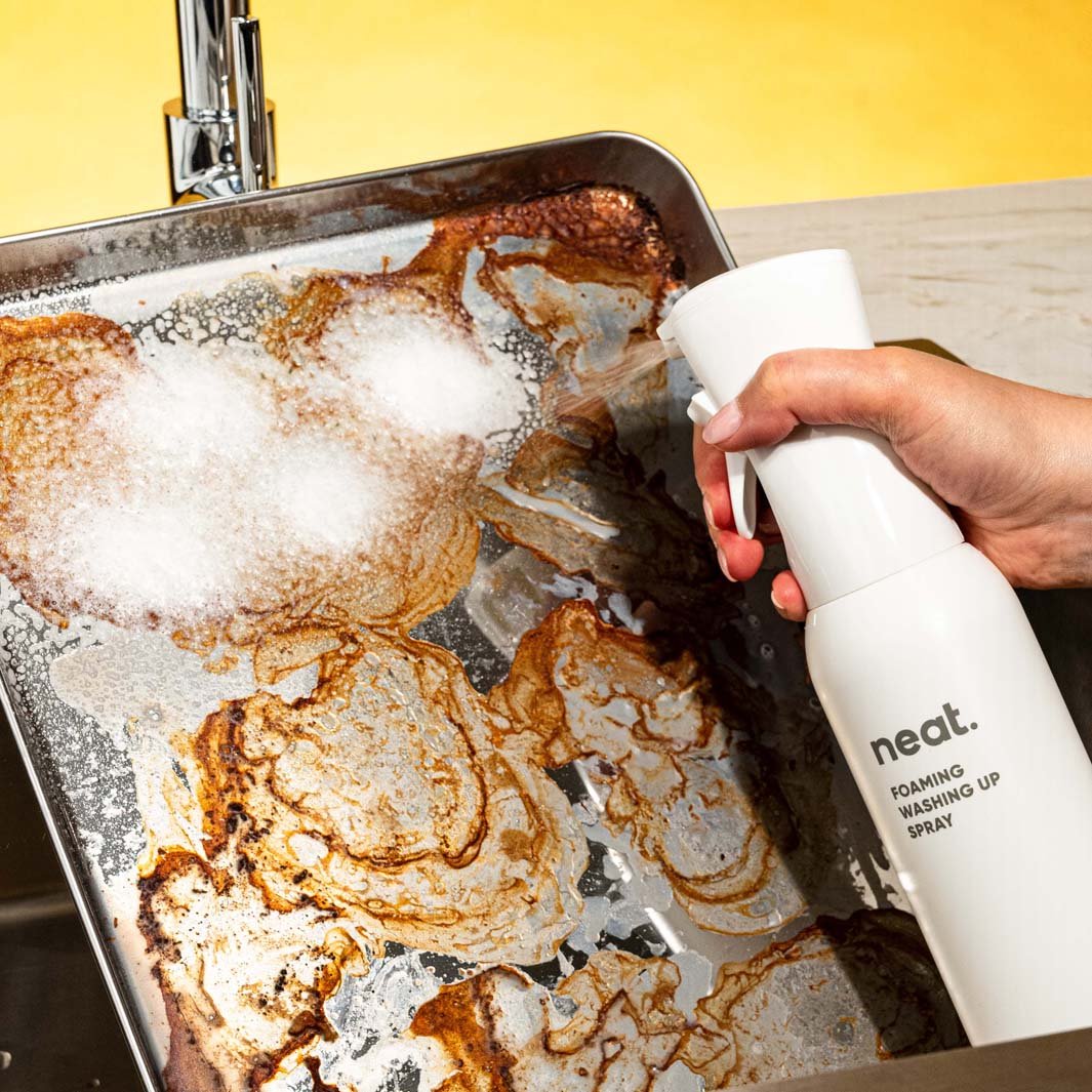 Neat Foaming Washing Up Spray Starter Pack & Refill – Mango & Fig - Image 5